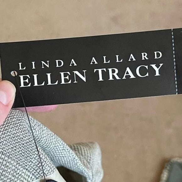 Linda Allard Ellen Tracy NWT Wool‑Linen Blend Green & Cream Plaid Hook‑Front Top - Picture 10 of 10